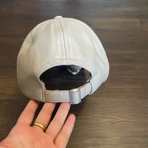 Steve Madden Soft Faux‎ Leather Bb Cap - Picture 3 of 5